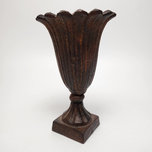 Vintage gusseisen amphore vase - vintage,